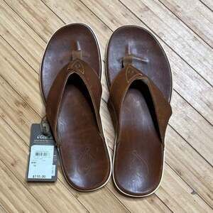 Olukai Nalukai Leather Sandal in Fox– On The EDGE,